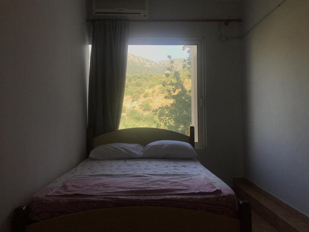 Sun Bakers Hostel Himare Buitenkant foto